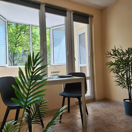 Apartament Cozy Spacious In