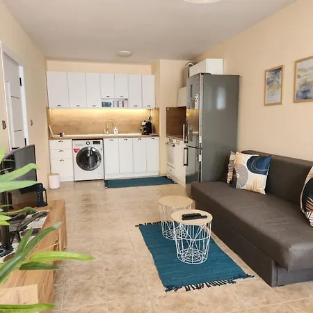 Apartament Cozy Spacious In