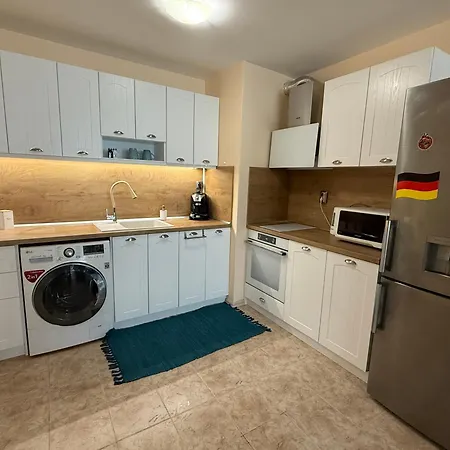 Cozy Spacious In *