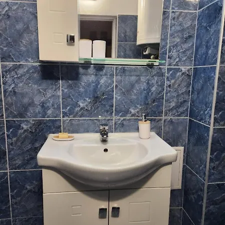 Cozy Spacious In شقة فارنا