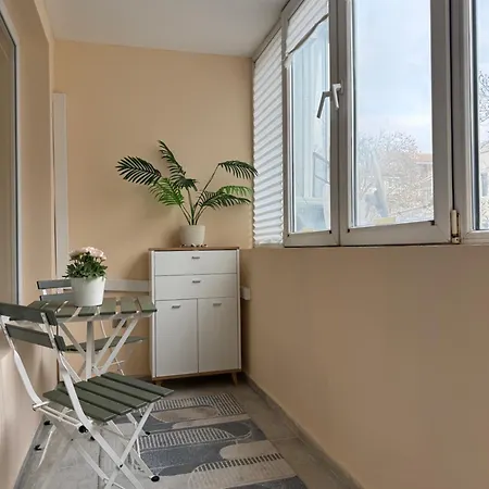 Apartament Cozy Spacious In