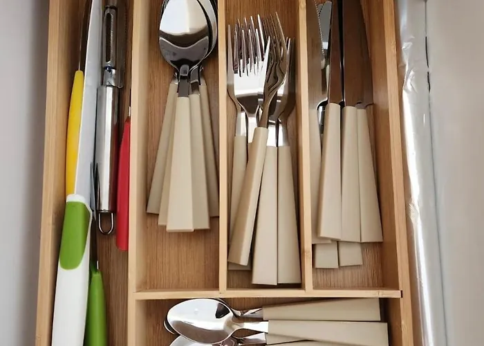 Cozy Spacious In * Warna