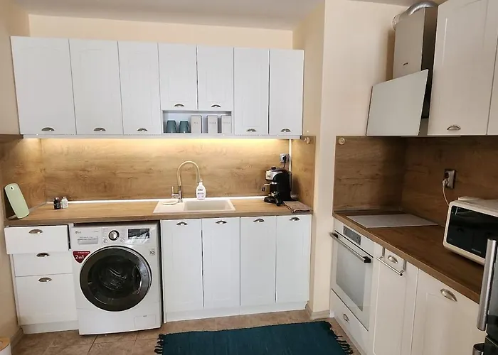 Cozy Spacious In * Warna