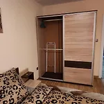 Lägenhet Cozy Spacious In Varna