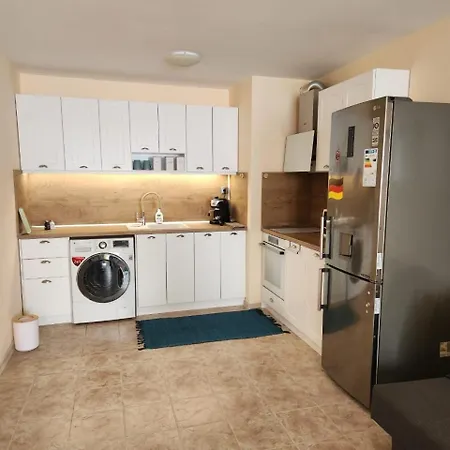Cozy Spacious In Apartment Varna